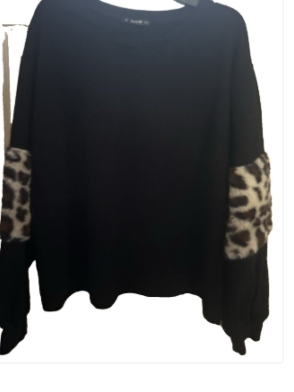 🐆 SHEIN Black Sweatshirt with Leopard Elbow Patches | Size L 🖤